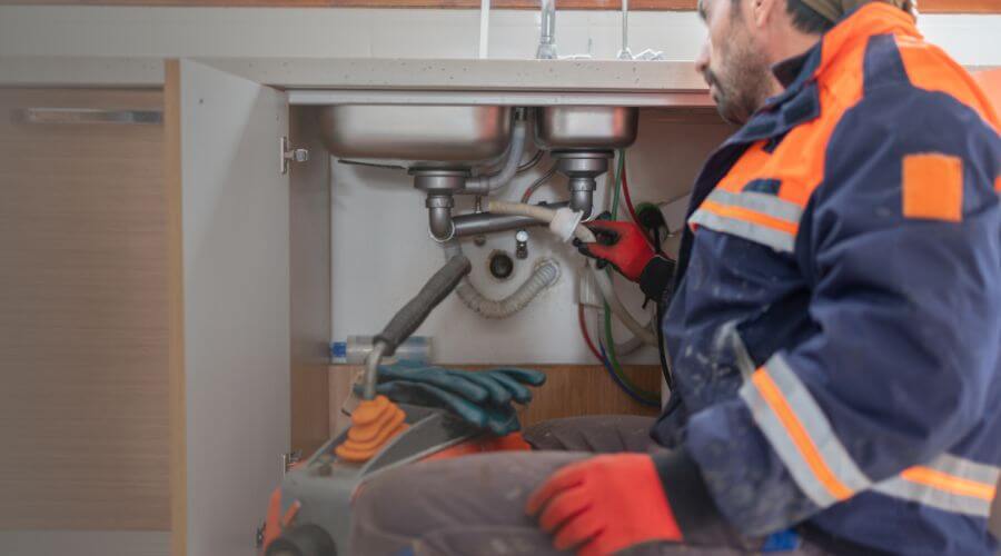 Commercial Slab Leak Plumbing in Melvin, TX